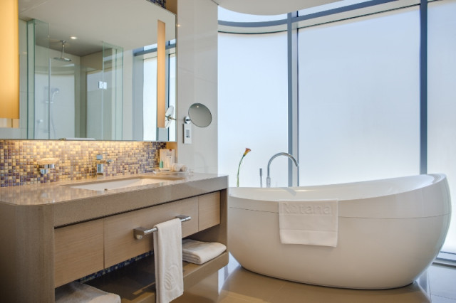 Capital Centre Arjaan by Rotana - Premium Suite (800x533)