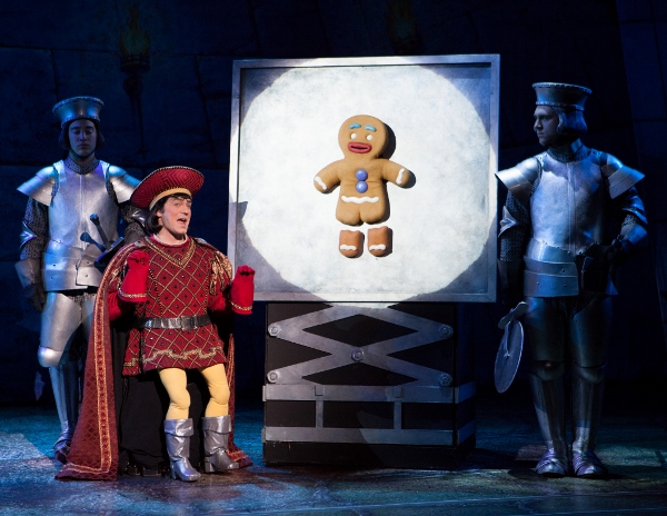 Christian_Marriner_as_Lord_Farquaad_in_Shrek_The_Musical_L_vR (600x464)